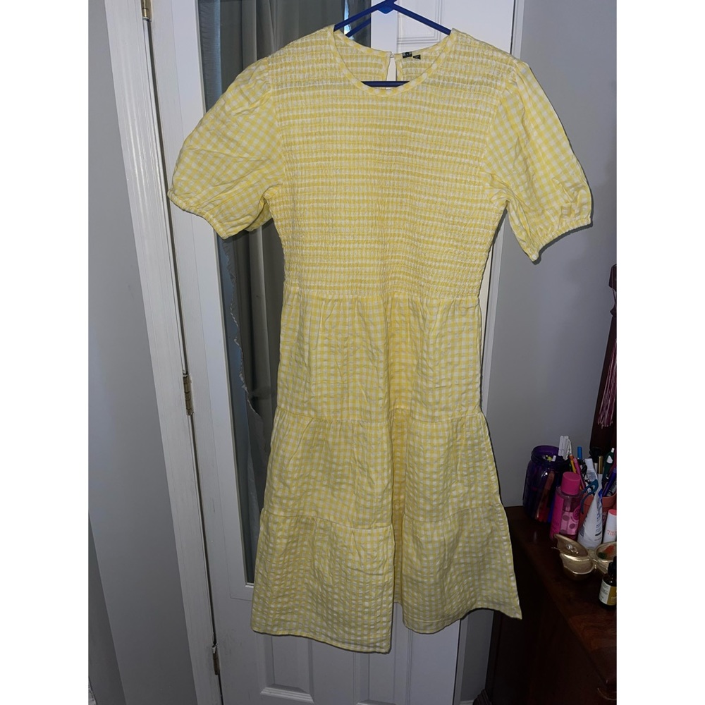 Petite tiered midi dress in yellow gingham - Picture 2 of 2